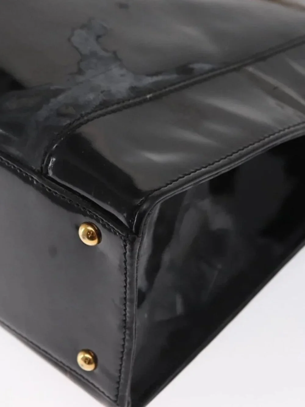 CHANEL brand	chanel color	black